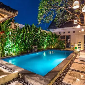 Lokal Bali Hostal Kuta Lombok